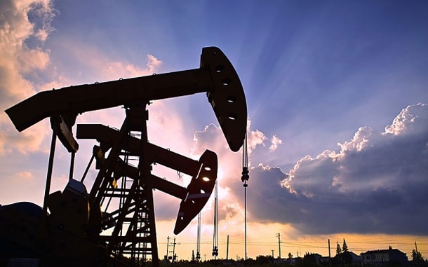 Szeptembertől a kőolaj világpiaci árától függ az üzemanyagok jövedéki adója