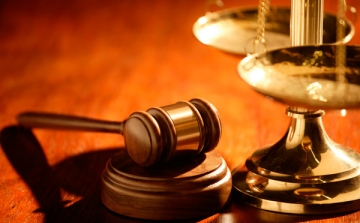 Bíróság: etikai kifogás, szóbeli fellebbezés, rágalmazás?