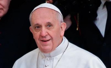 Békét kért a világnak Ferenc pápa