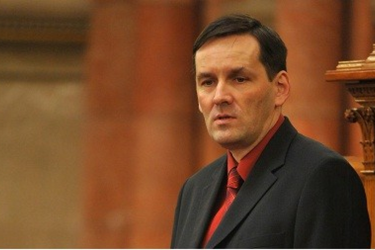 Simon-ügy - Jobbik: Simon Gábor a mentelmi joga mögé bújt