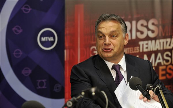 Internetadó - Orbán: ebben a formában nem lehet bevezetni az adót