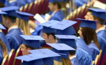 Doktorizhatnak a közigazgatási hallgatók 