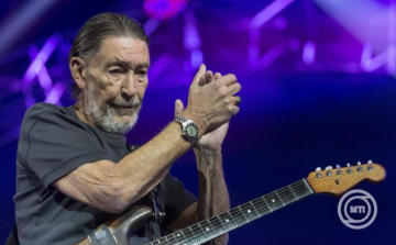 Meghalt Chris Rea énekes, dalszerző