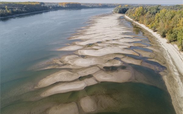 Jelentősen csökkenhet a vízi áruszállítás a Duna alacsony szintje miatt