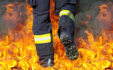 Holttestet találtak a tűzoltók egy égő házban Nagykanizsán