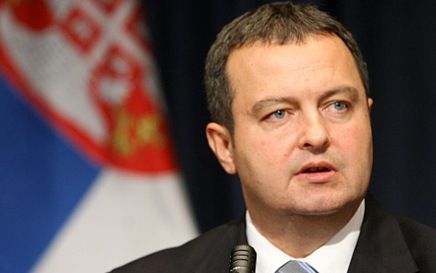 Botrányos Eb-selejtező Belgrádban - A szerb külügyminiszter szerint